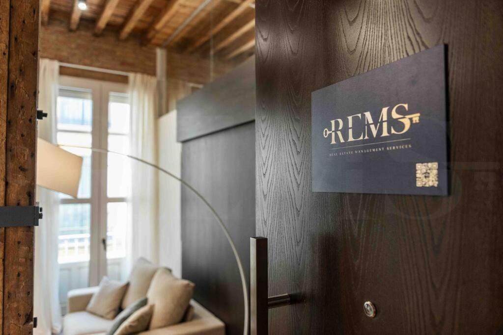 Eclectic & Elegant Apartment By Rems Málaga Dış mekan fotoğraf
