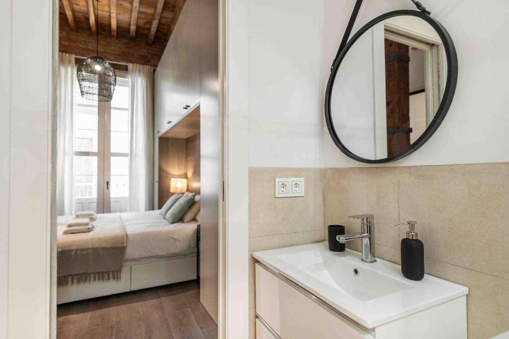 Eclectic & Elegant Apartment By Rems Málaga Dış mekan fotoğraf